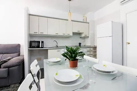 Living Malagueta With Parking Free Apartment Malaga Spain